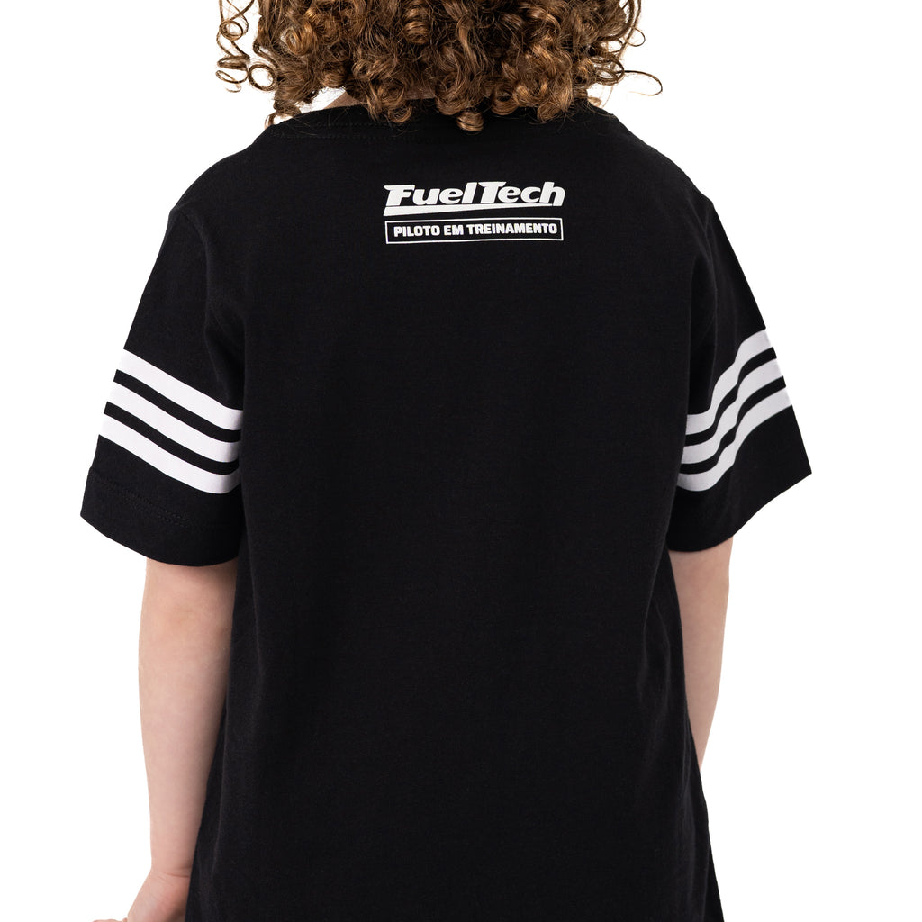 Camiseta Infantil Piloto FT — costas, com logo FuelTech Piloto em Treinamento e listras nas mangas