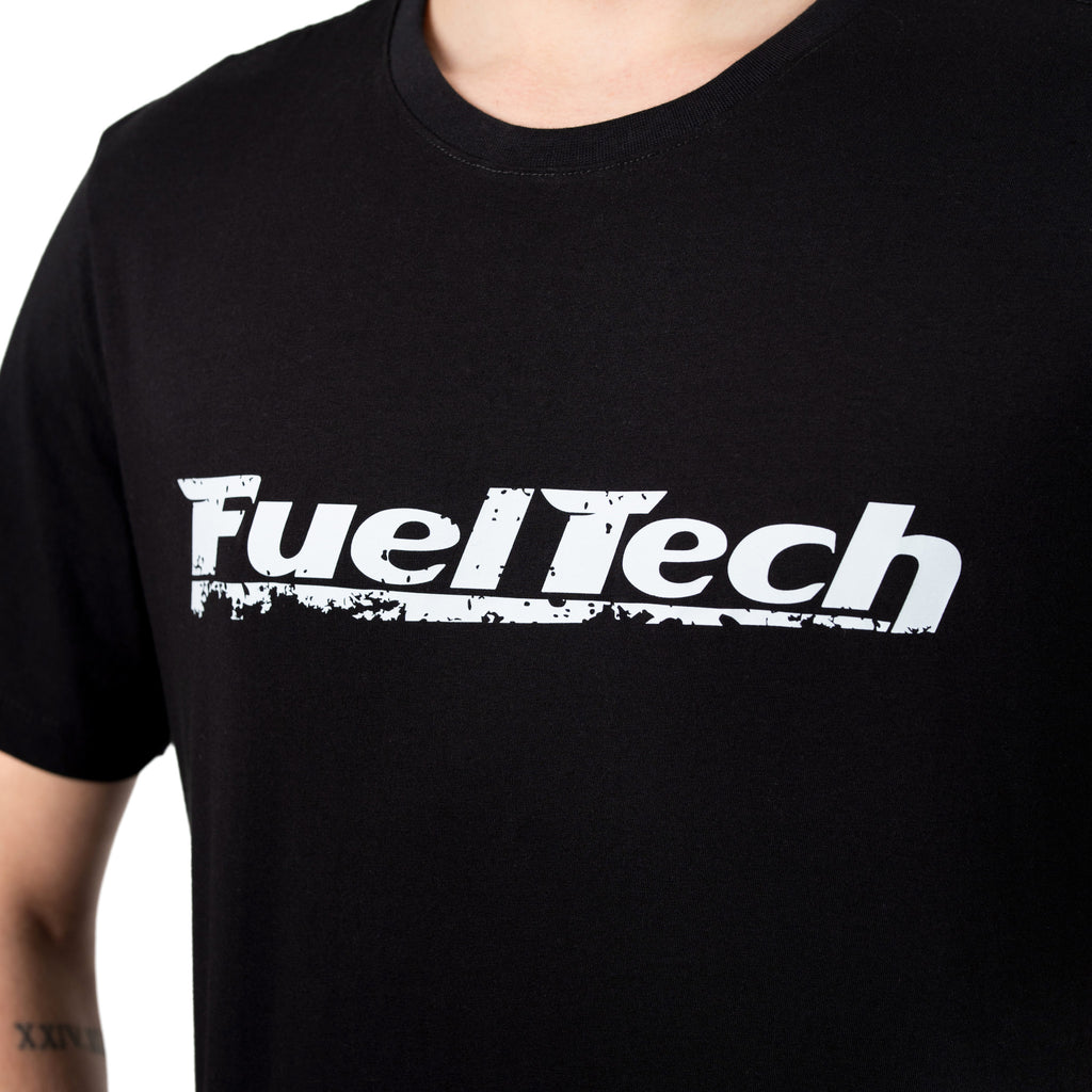 Camiseta Gerações FT preta - close da estampa frontal FuelTech