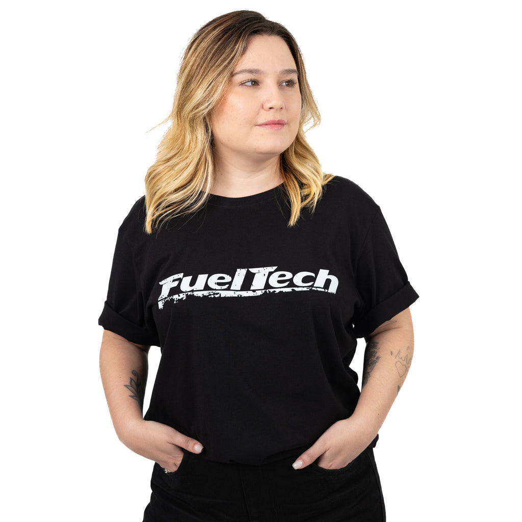 Camiseta Gerações FT preta - modelo feminino, frente